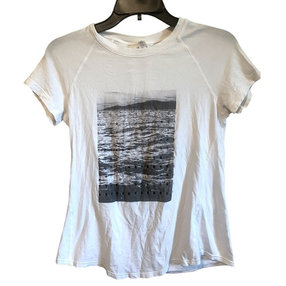 Lululemon Anahatasana Short Sleeve Tee in White Size 4 - Picture 2 of 6